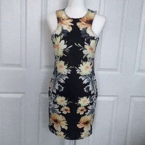 Gorgeous floral printed bodycon dress